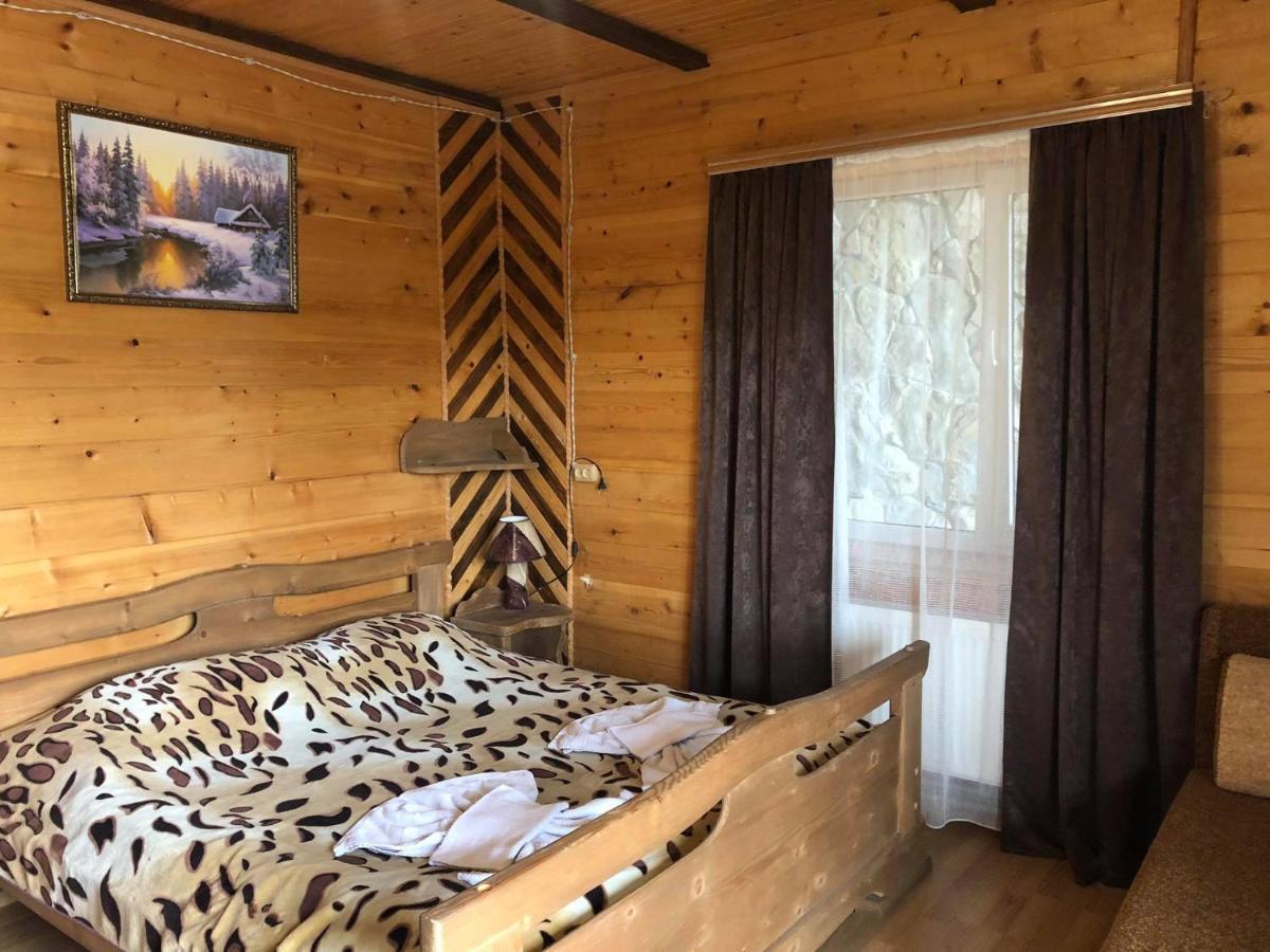 Kabanova Gora Pension Boekovel Buitenkant foto