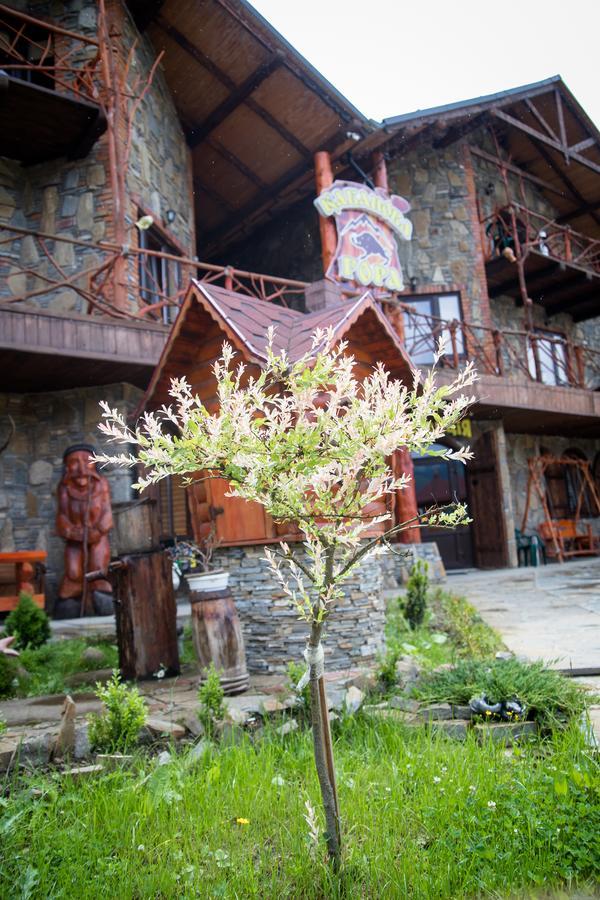 Kabanova Gora Pension Boekovel Buitenkant foto