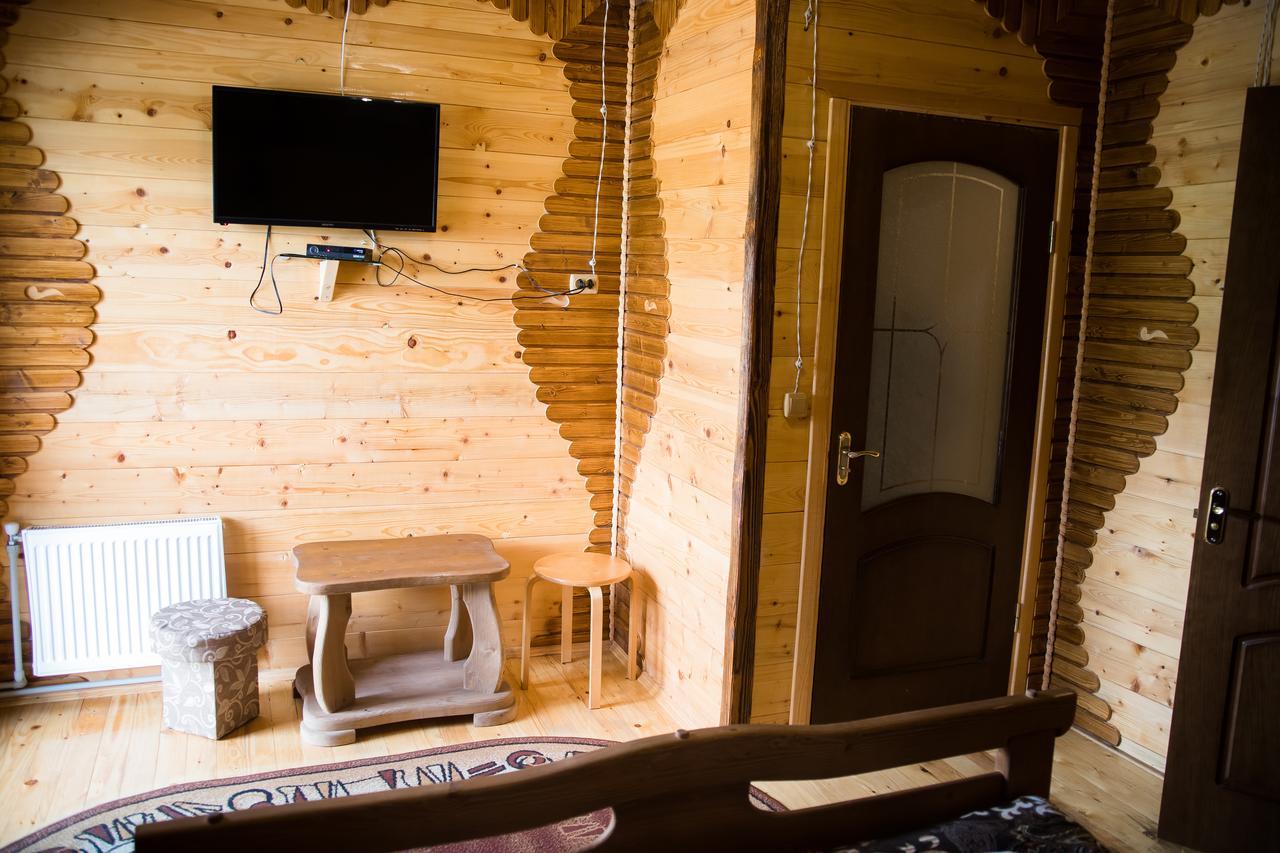 Kabanova Gora Pension Boekovel Buitenkant foto